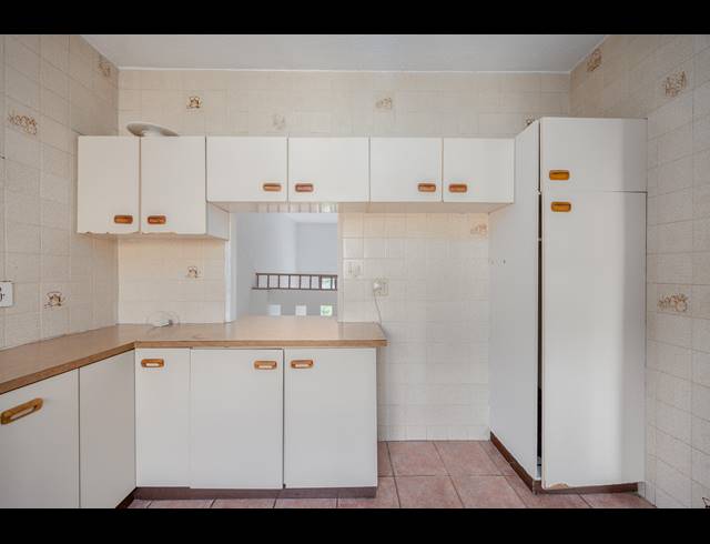3 BEDROOM DUPLEX FOR SALE IN THE WOLDS